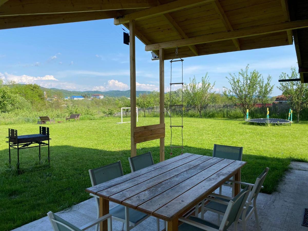 La Livada Villa Valea Danului Luaran gambar