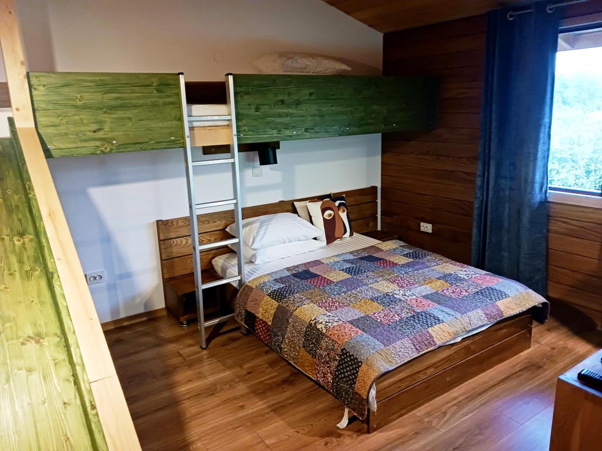 La Livada Villa Valea Danului Luaran gambar