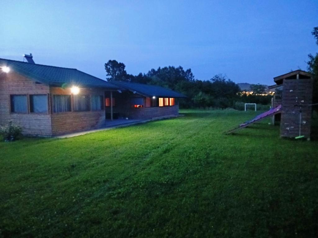 La Livada Villa Valea Danului Luaran gambar